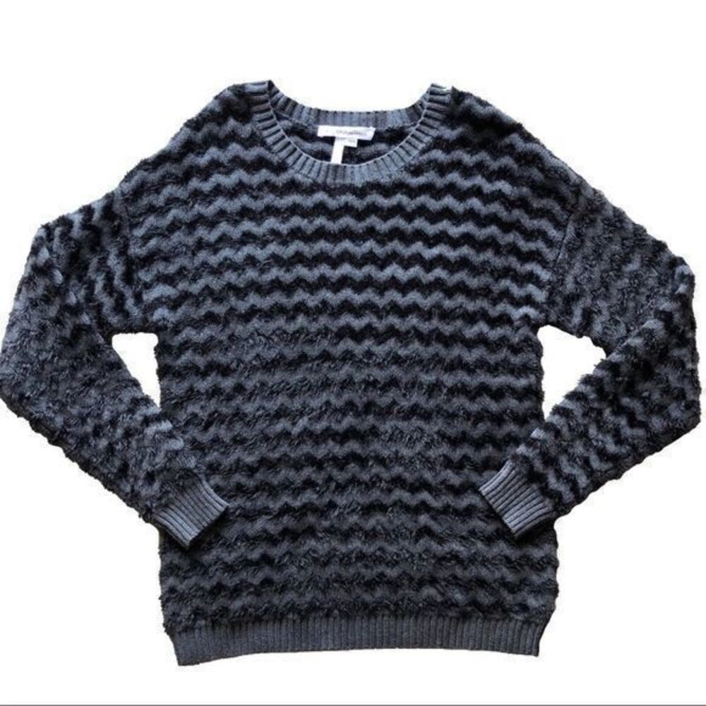 BCBG Fuzzy Zigzag Funky Sweater Soft Cozy Gray Black Crew Neck XS / S